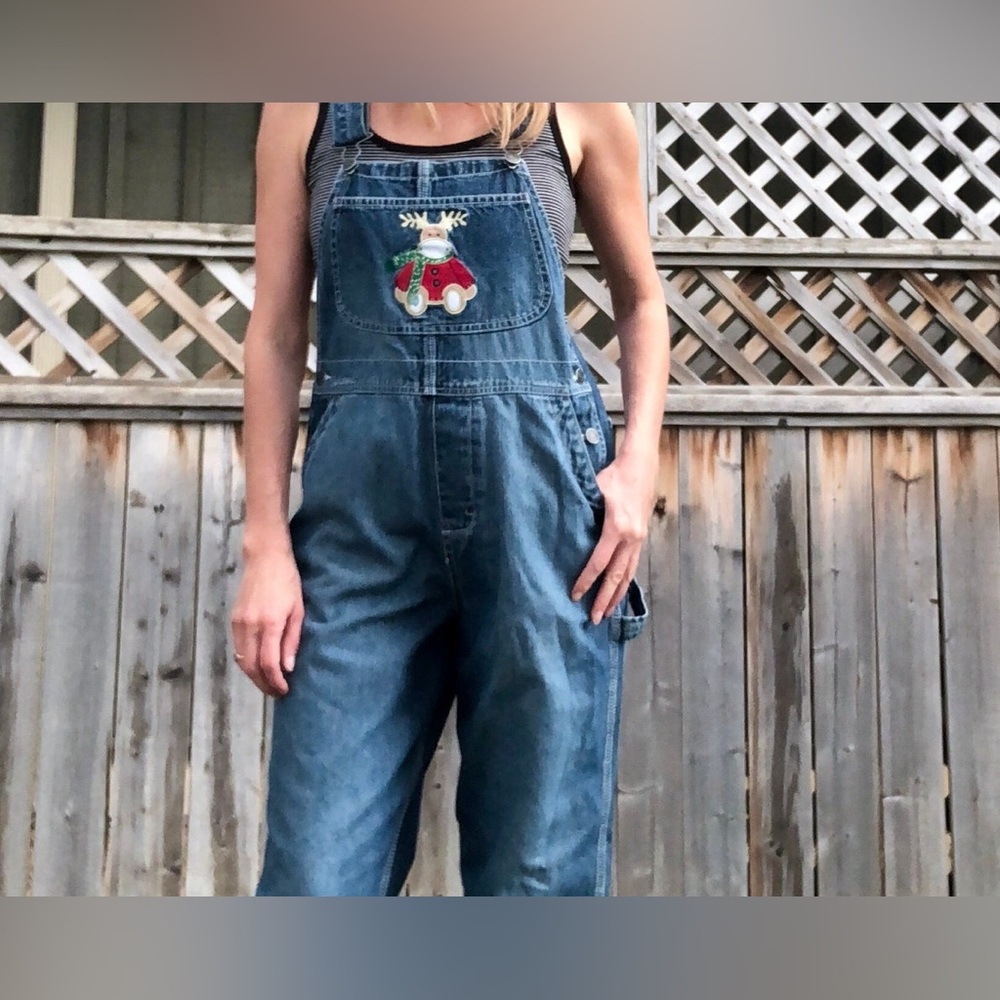 Vintage Denver Hayes Women's Blue Denim Overalls with Festive Patch
